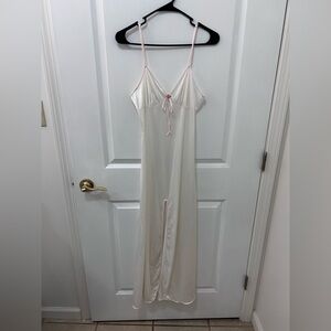 Vintage Elegant Cream Satin Chemise